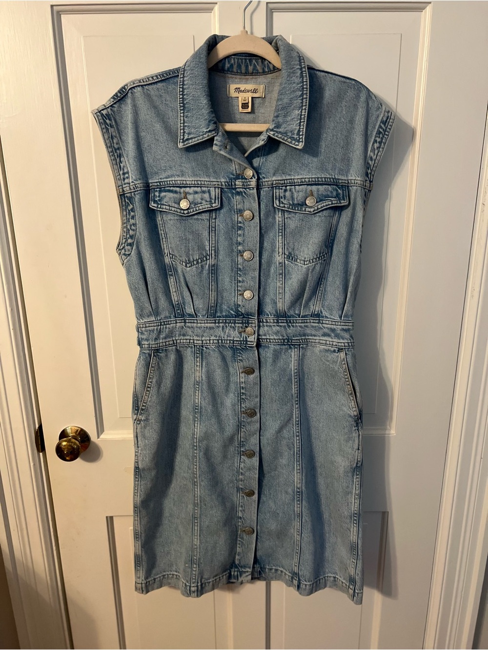 Madewell Denim Button down dress. Great condition. Size 8